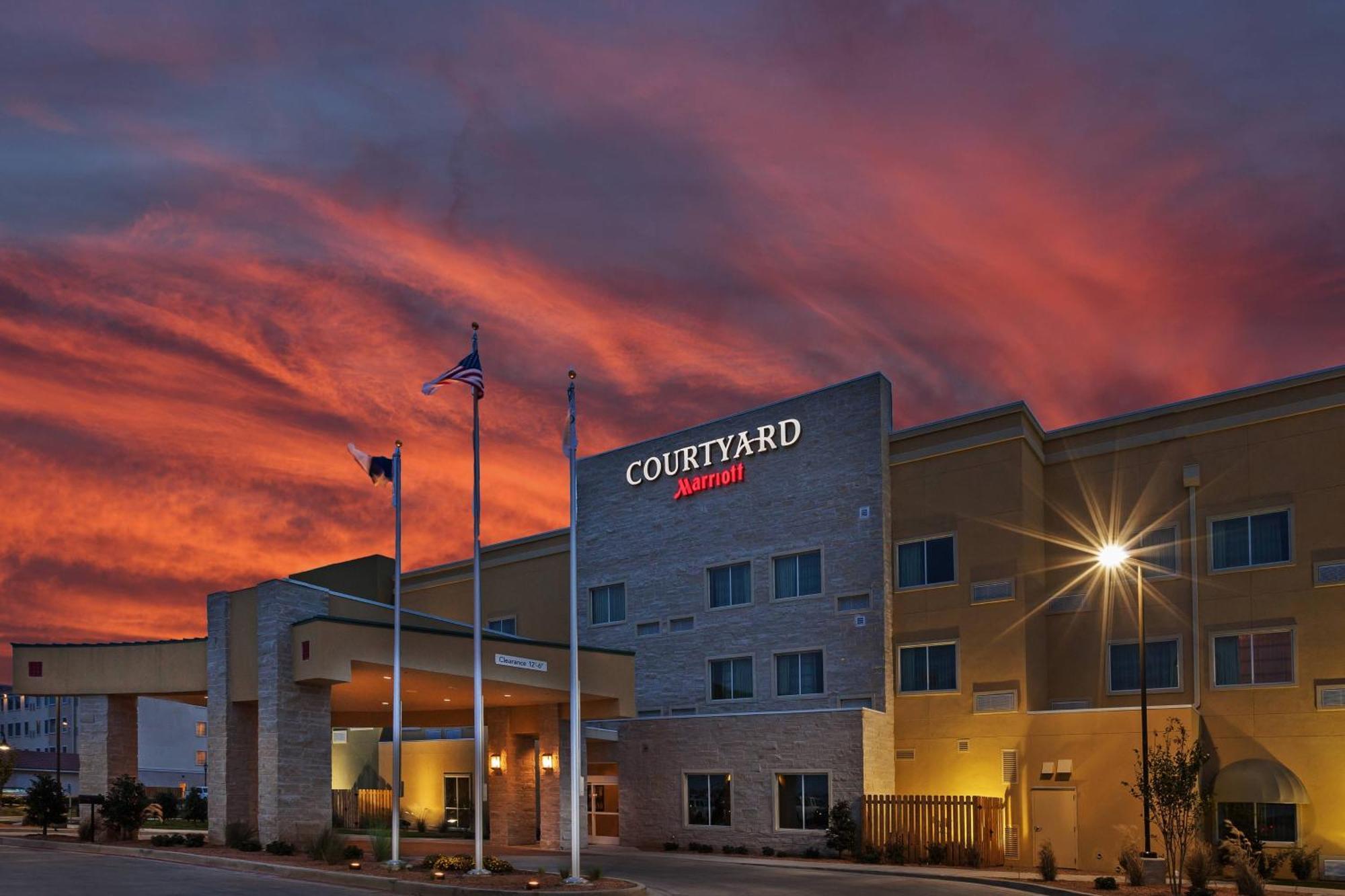 Hotel Courtyard By Marriott Odessa Exterior foto